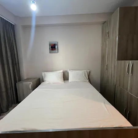 Leta Apartment *