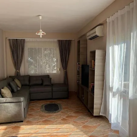 Apartment Leta
